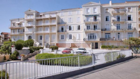 Grand Hotel